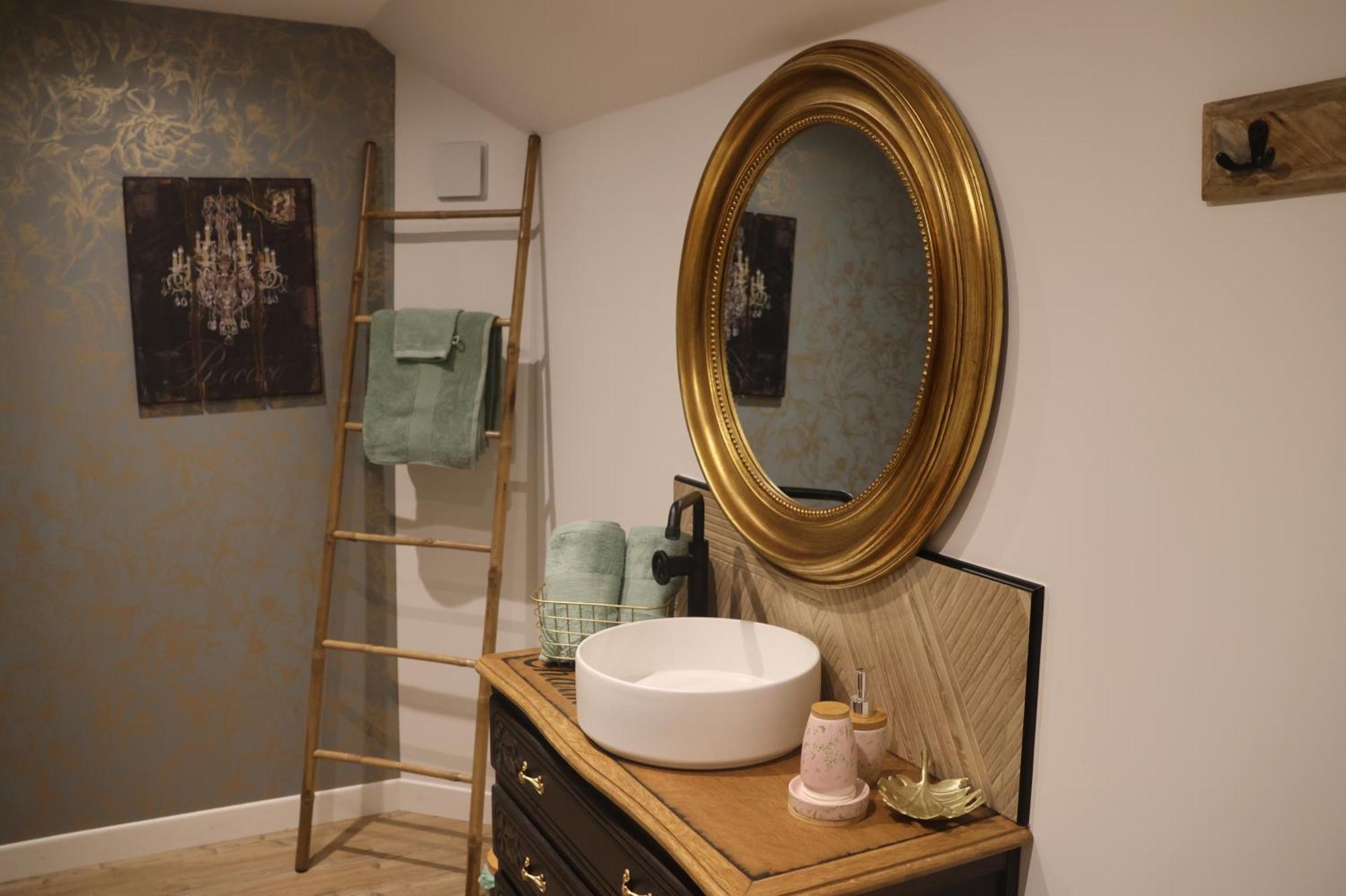 Au Petit Bonheur De Seraphine Saint-Aubin  Экстерьер фото